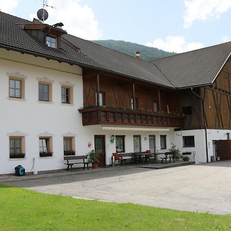 Lindnerhof Urlaub Am Bauernhof Hotell San Lorenzo di Sebato Exteriör bild