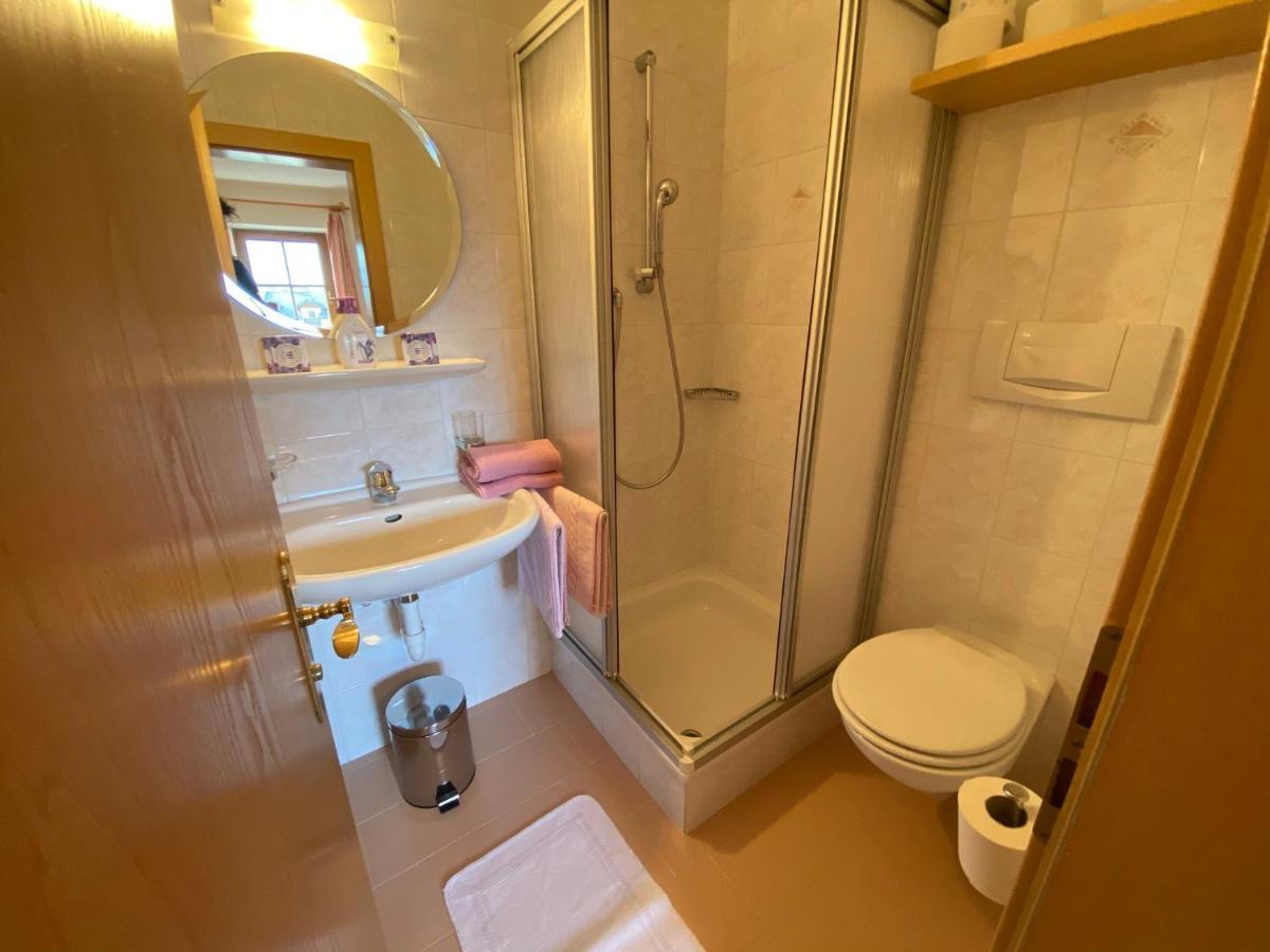 Lindnerhof Urlaub Am Bauernhof Hotell San Lorenzo di Sebato Exteriör bild