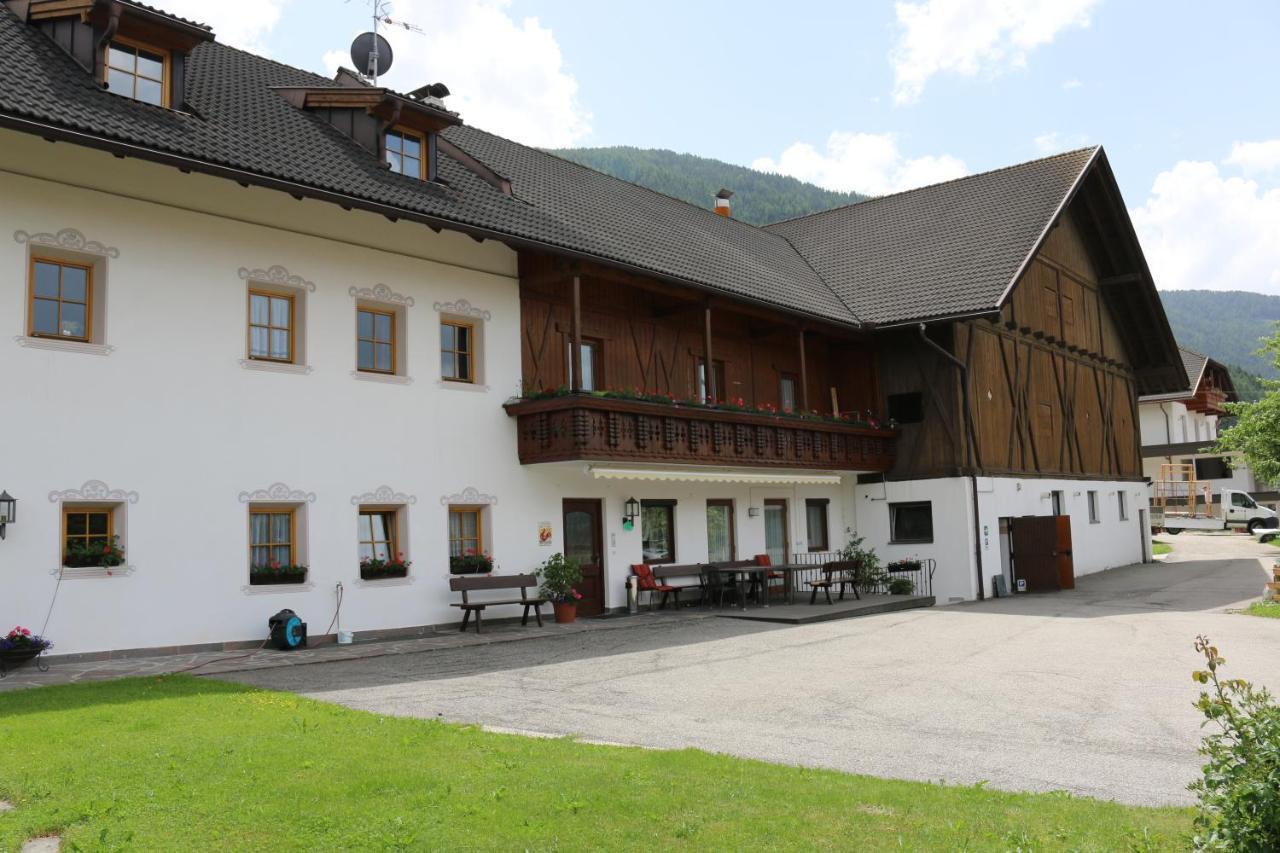 Lindnerhof Urlaub Am Bauernhof Hotell San Lorenzo di Sebato Exteriör bild